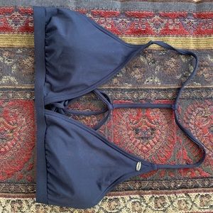 black swimsuit top👙